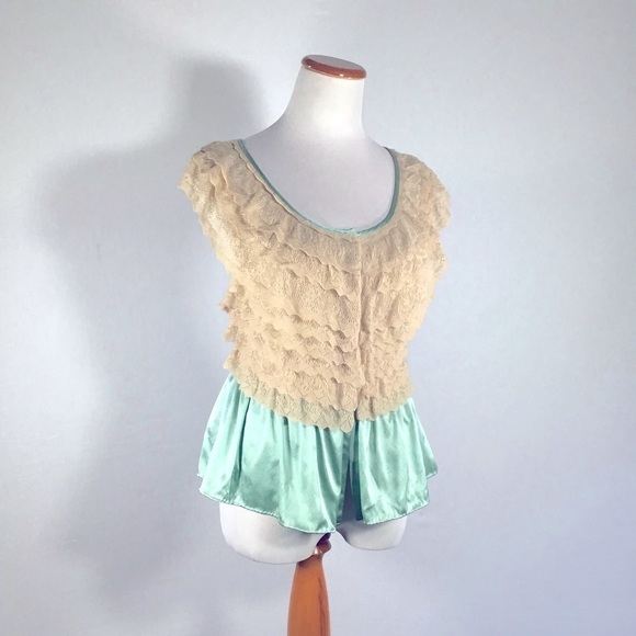 Rare Anthropologie COQUETTE RUFFLED knitted and knotted top 100% silk & wool - Picture 1 of 7